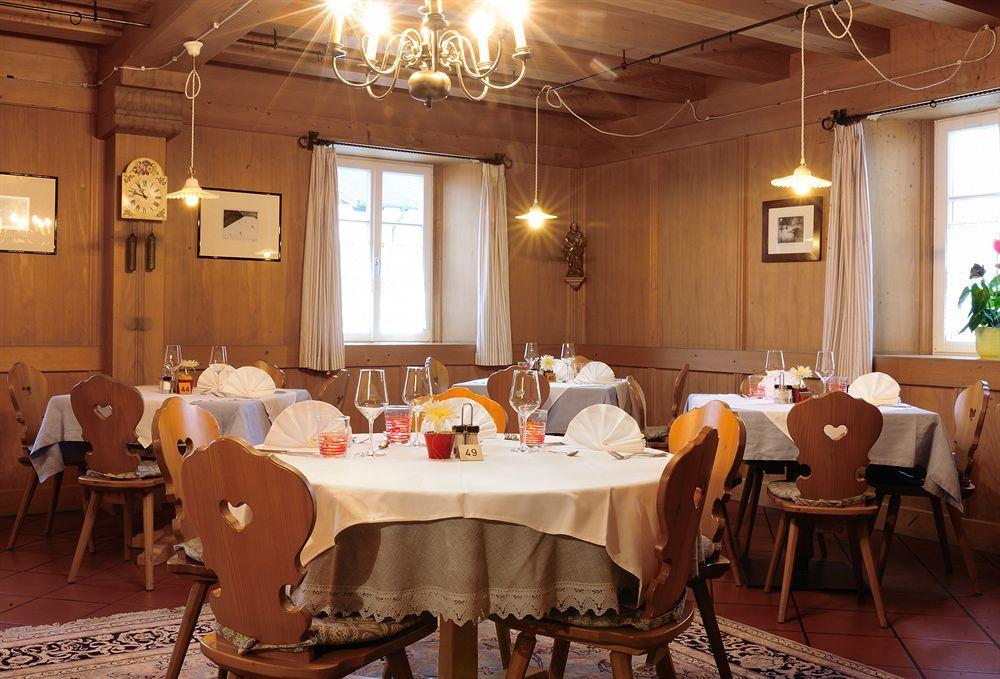 Hotel Teutschhaus Cortina Sulla Strada del Vino Luaran gambar